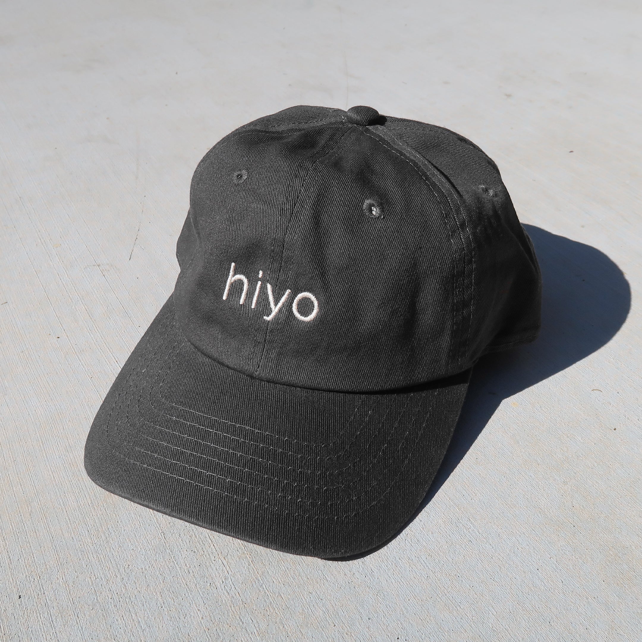hiyo-rewards-merch-hat-dad-hiyo-coal.jpg