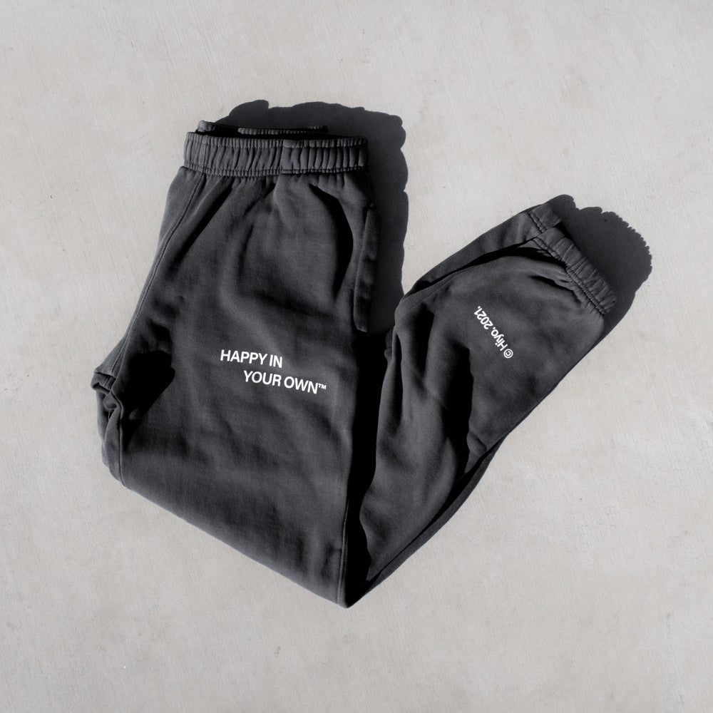 hiyo-rewards-merch-sweats-charcoal-hiyo-est-2021-folded.jpg