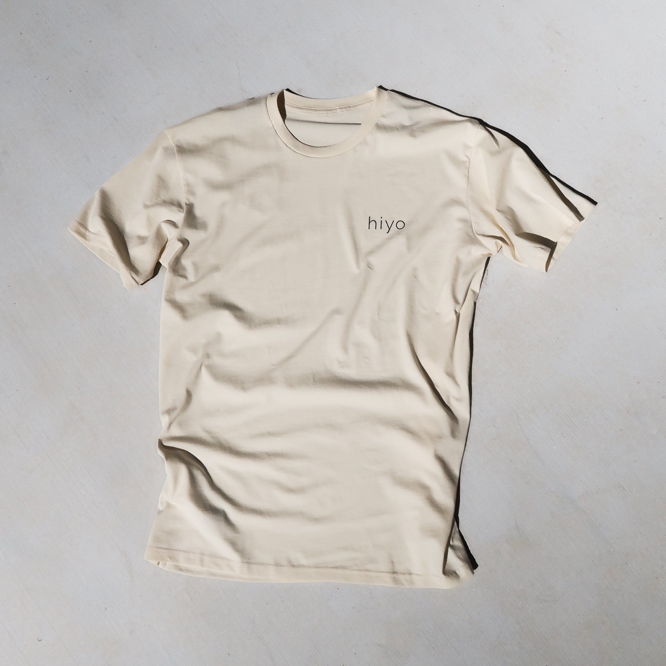 hiyo-staple-tee-window-front.jpg